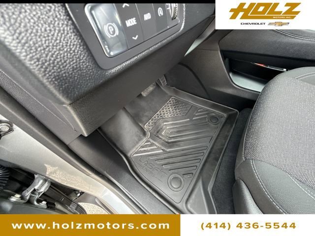 Certified Used 2025 Sterling Gray Metallic Chevrolet LT image 33