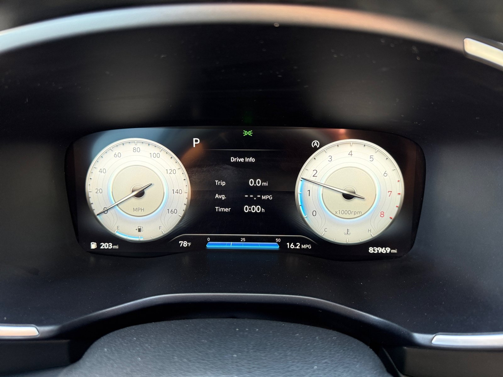 Used 2021 Quartz Hyundai Limited image 11