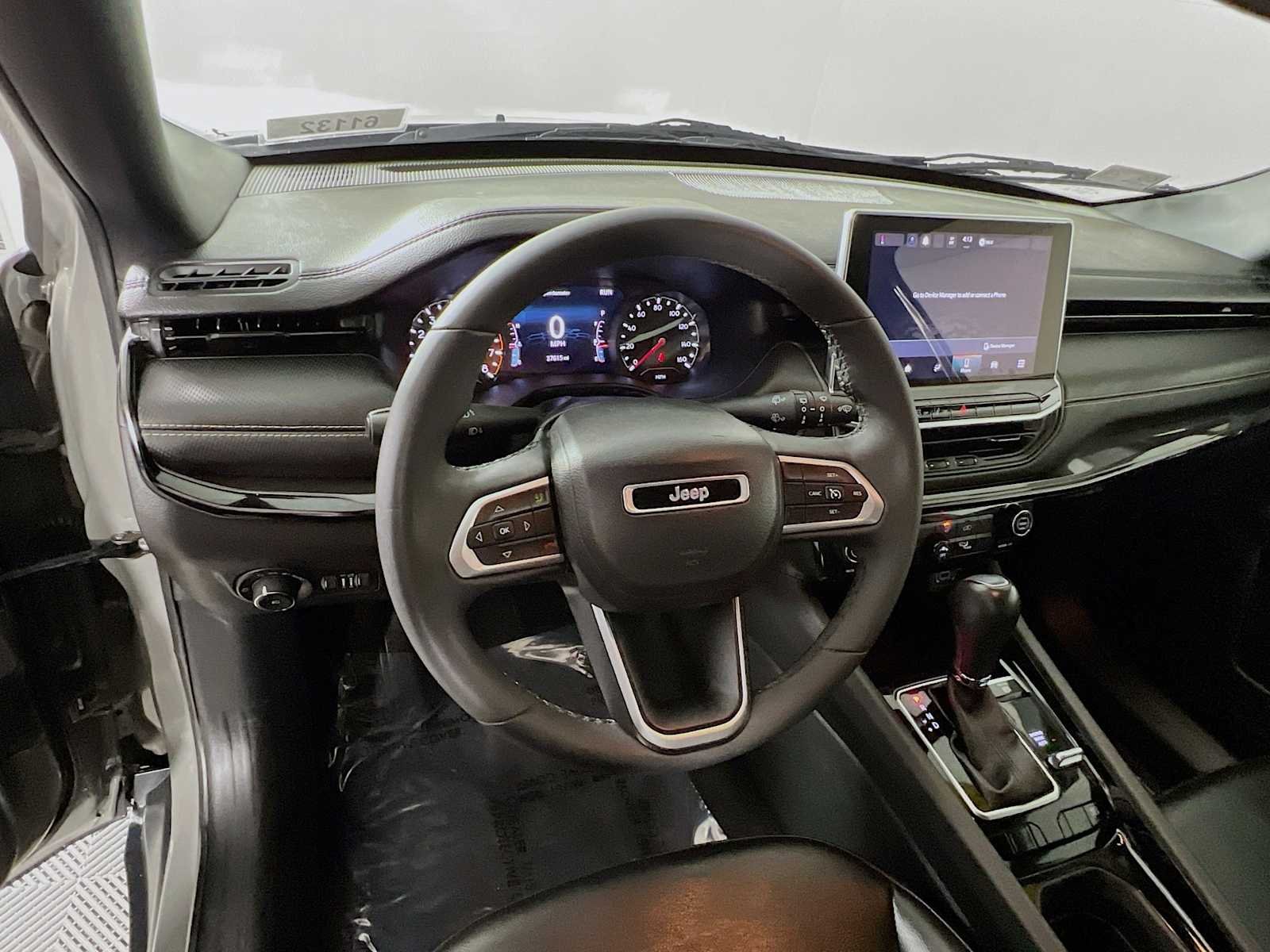 Used 2023 Sting-Gray Clearcoat Jeep Altitude image 11
