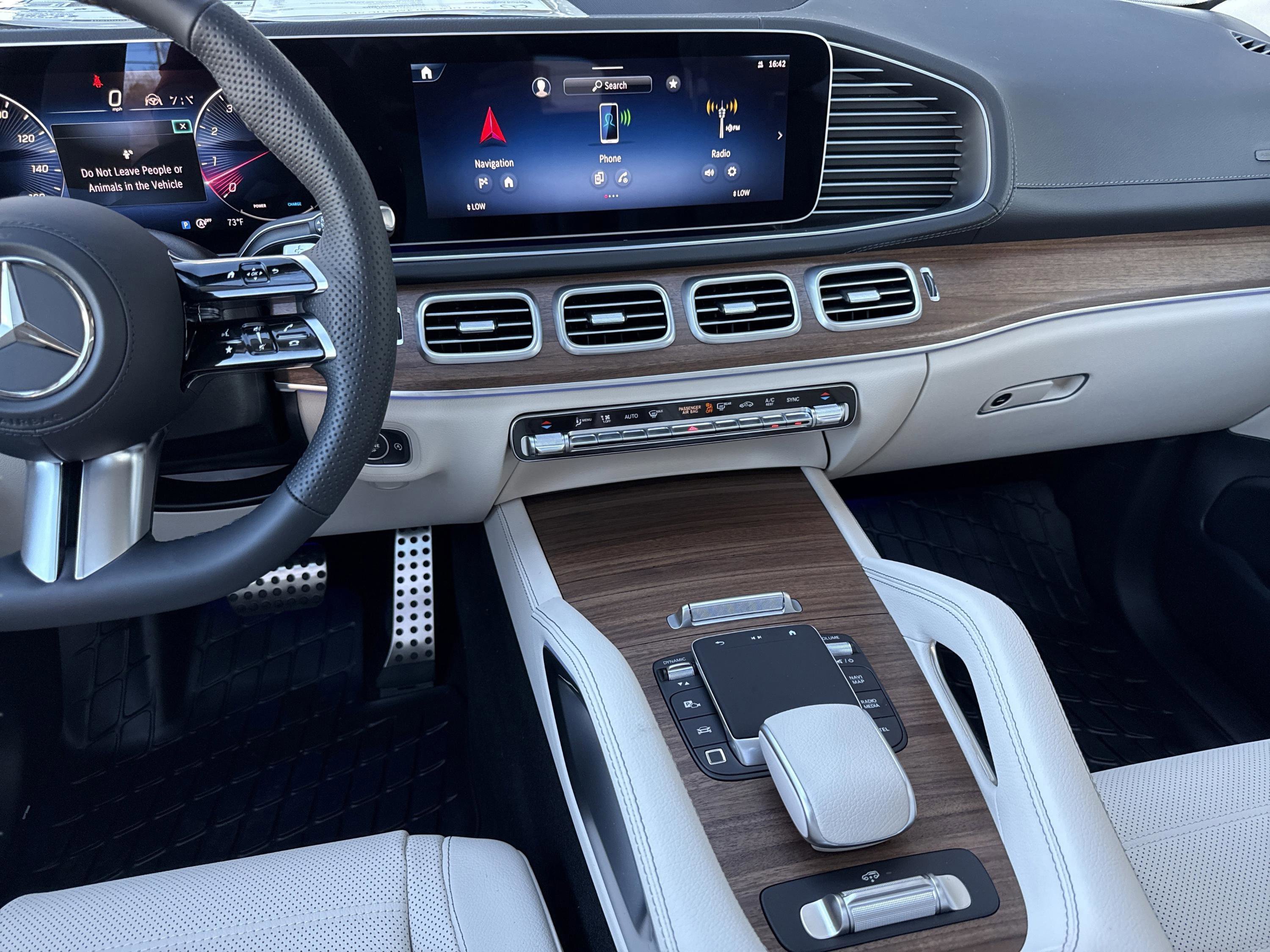 Used 2026 Polar White Mercedes-Benz GLS 450 image 33
