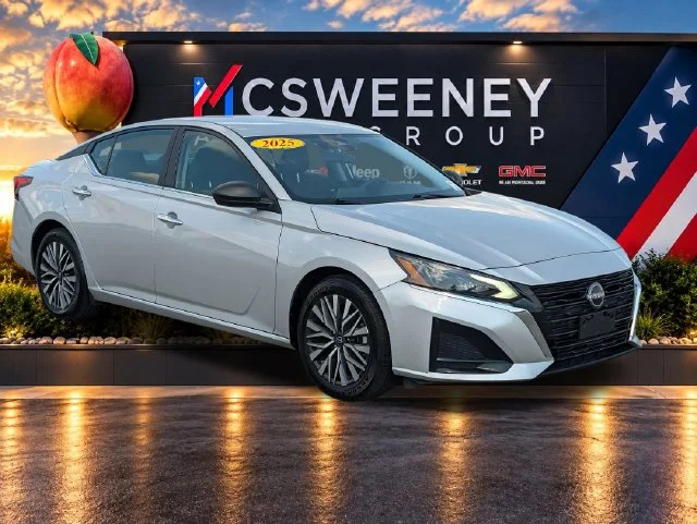Used 2025 Silver Nissan 2.5 SV image 7