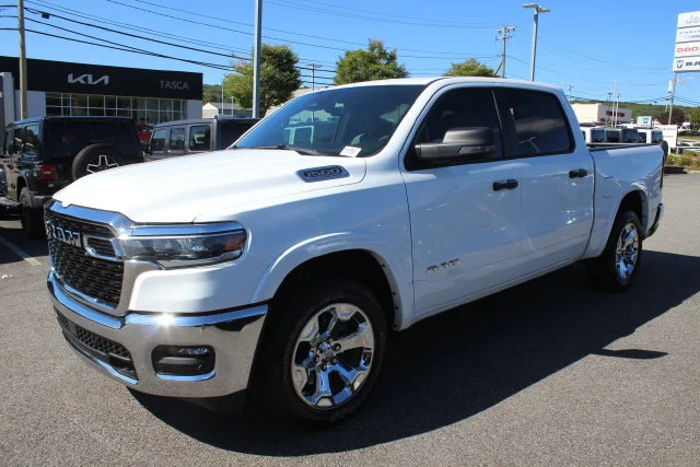 Used 2026 White Ram Big Horn/Lone Star image 2