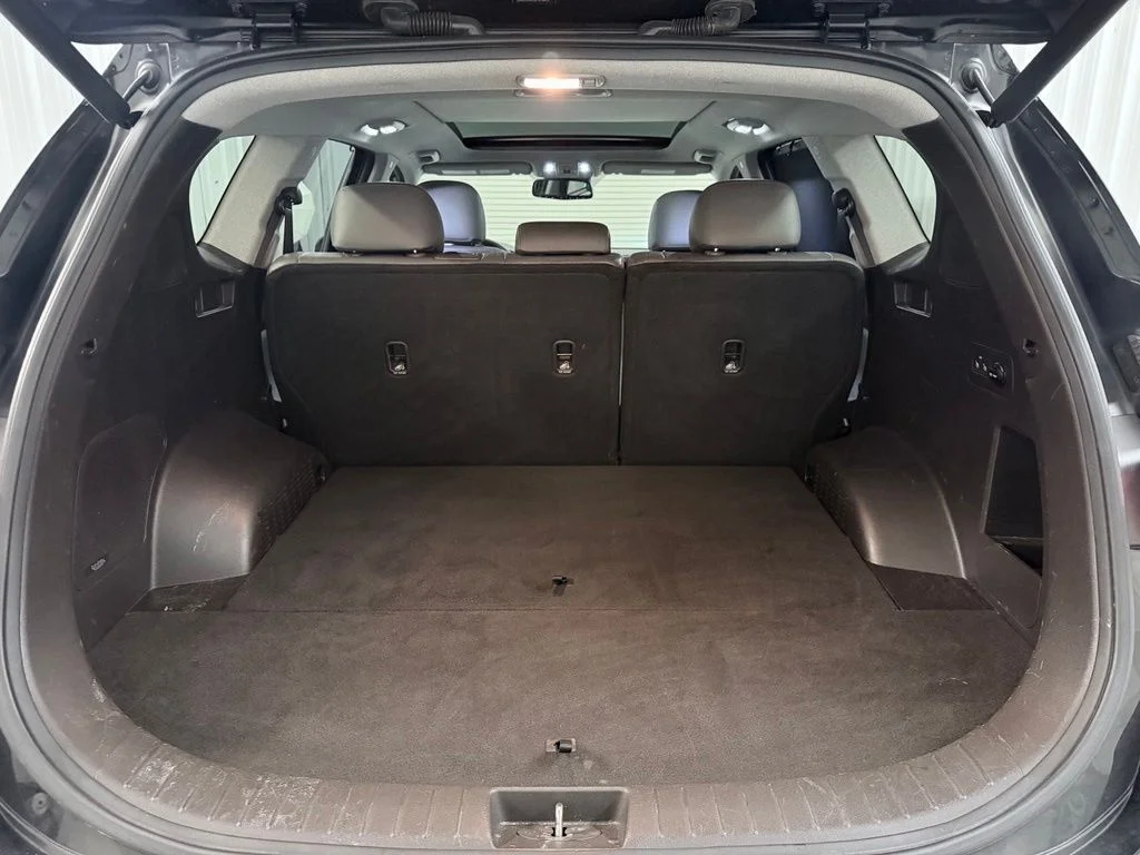 Used 2020 Black Hyundai SEL image 32