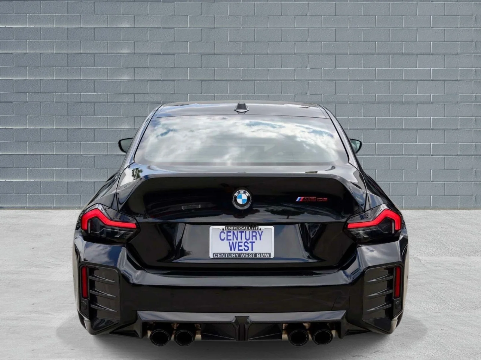 New 2026 Black Sapphire Metallic BMW CS image 4