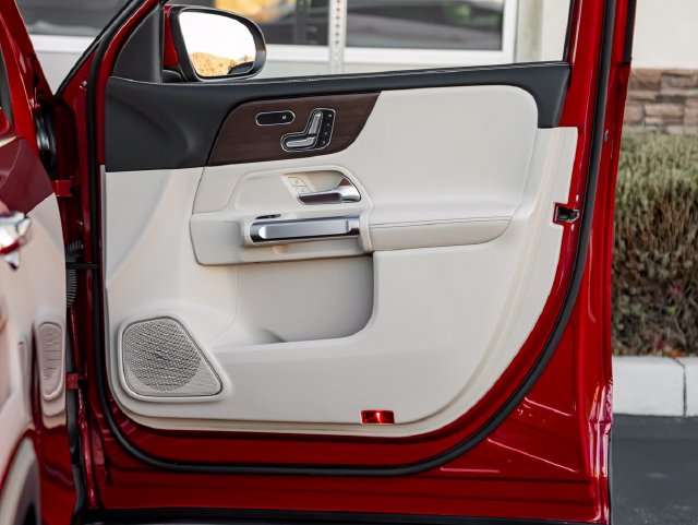 Used 2021 Patagonia Red Metallic Mercedes-Benz GLB 250 image 40