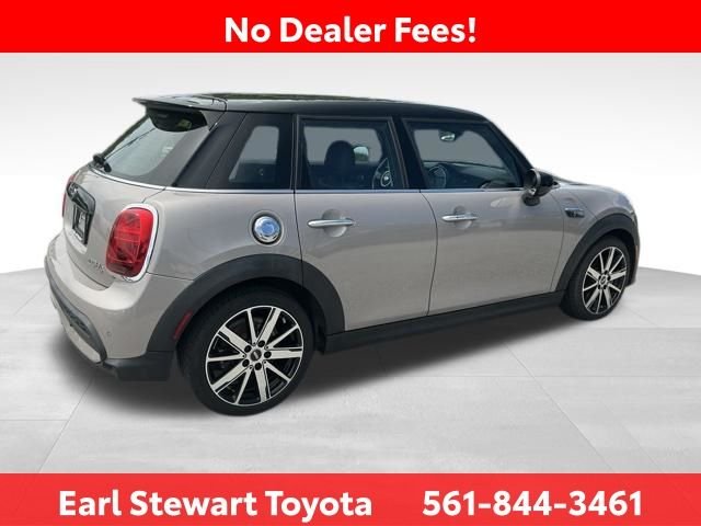 Used 2023 Gray MINI Signature image 4