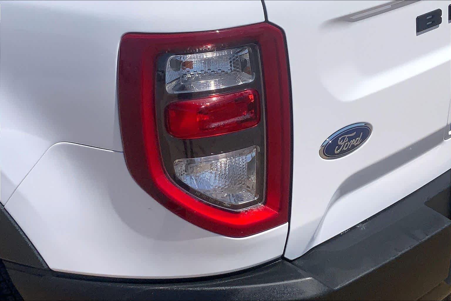 Used 2022 Oxford White Ford Base image 29