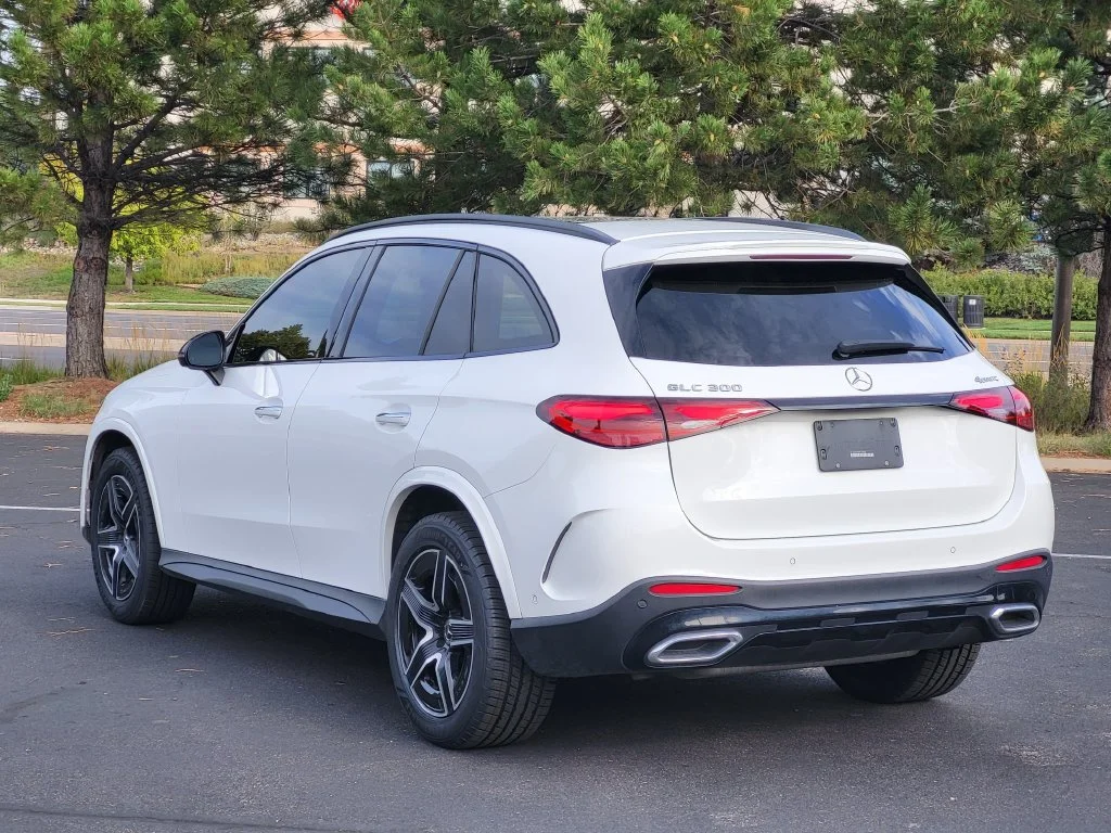 Used 2024 White Mercedes-Benz GLC 300 image 8