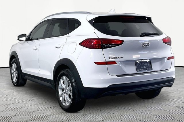 Used 2019 White Hyundai Value image 4