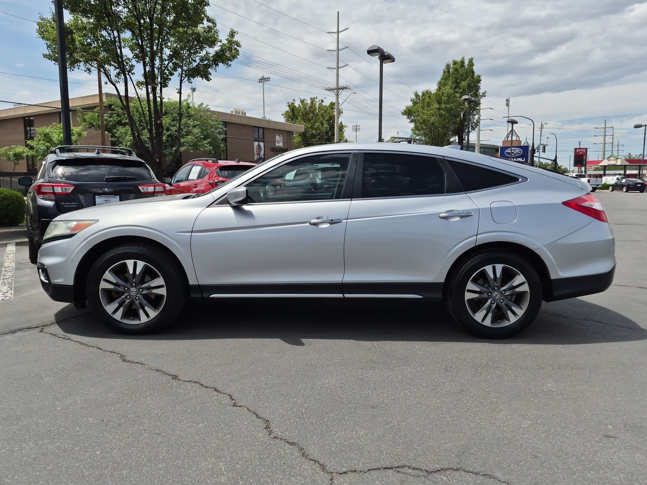 Used 2014 Silver Honda EX-L image 7