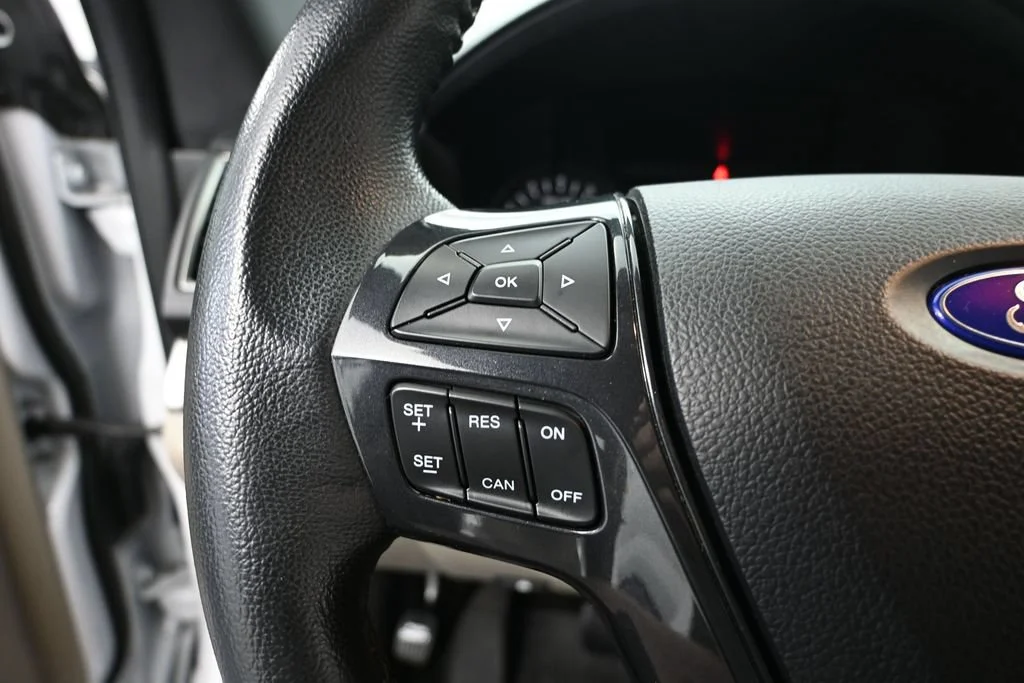 Used 2019 White Ford XLT image 20