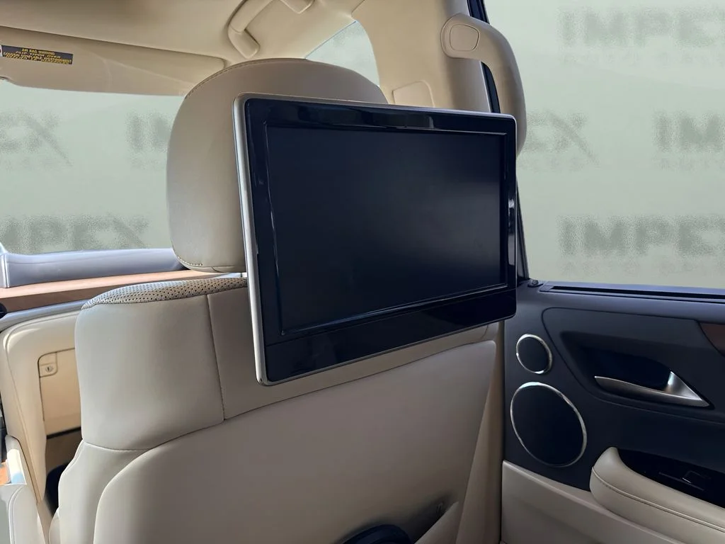 Used 2017 Black Lexus 570 image 14