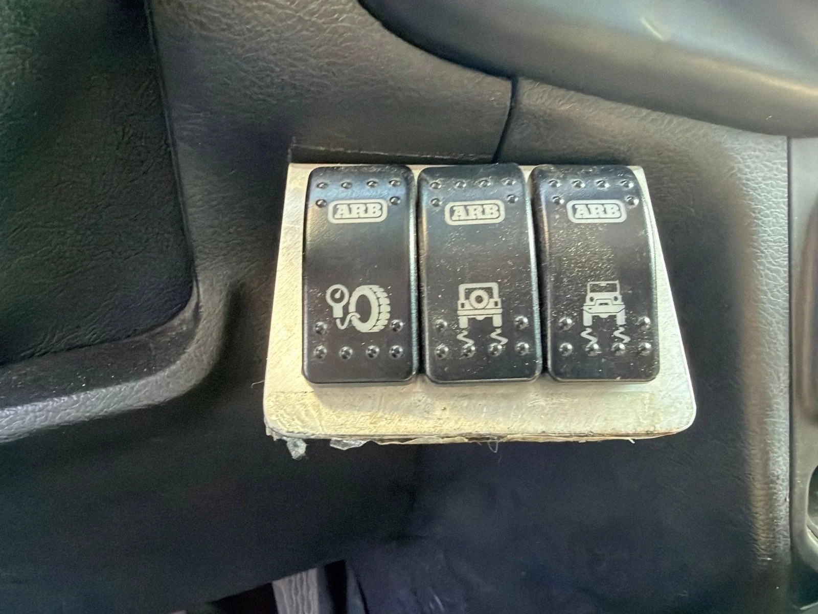 Used 2018 Black Jeep Unlimited Sport image 7