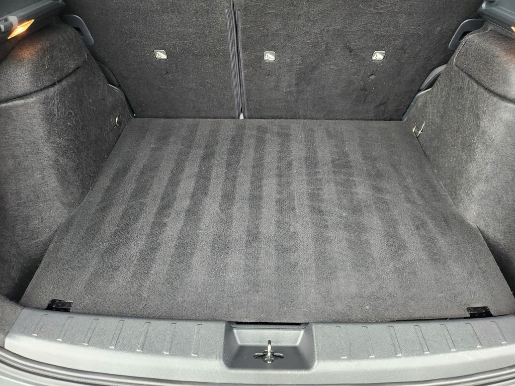 Used 2025 Black Nissan SR image 32