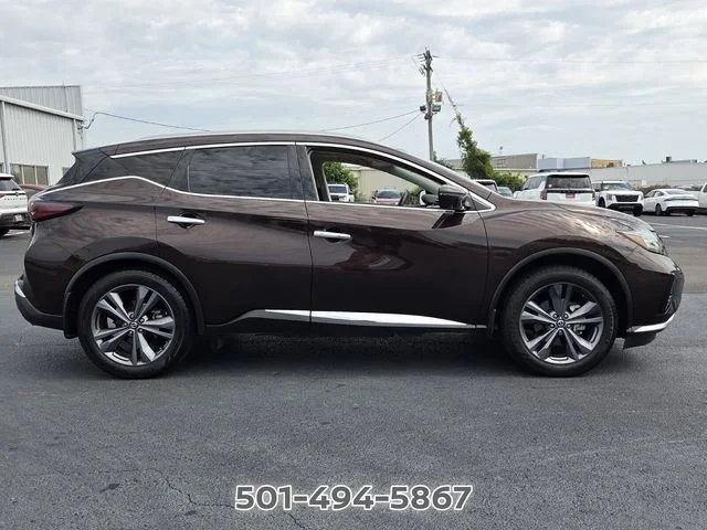 Used 2020 Brown Nissan Platinum image 6