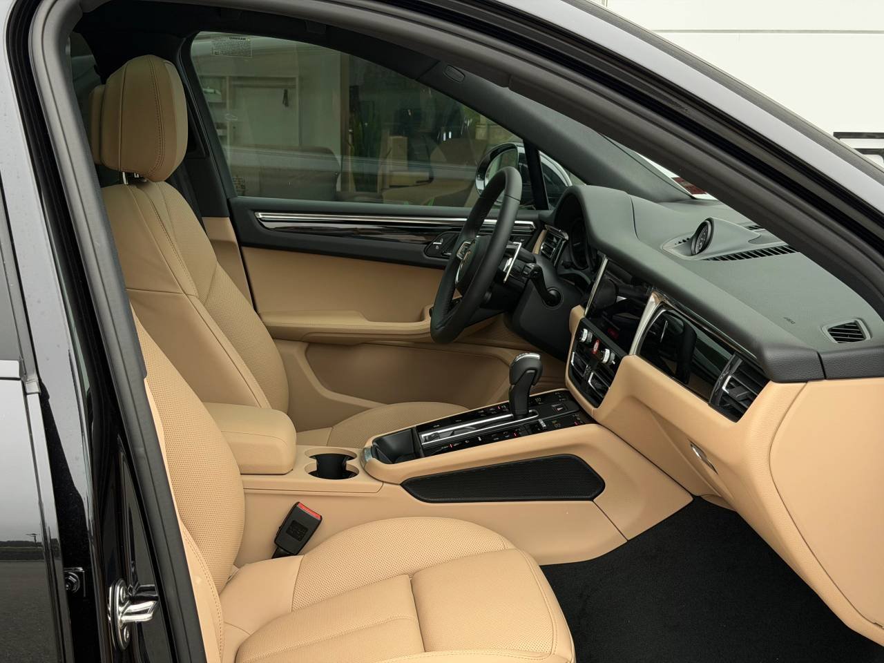 2026 Porsche Macan S - Photo 19