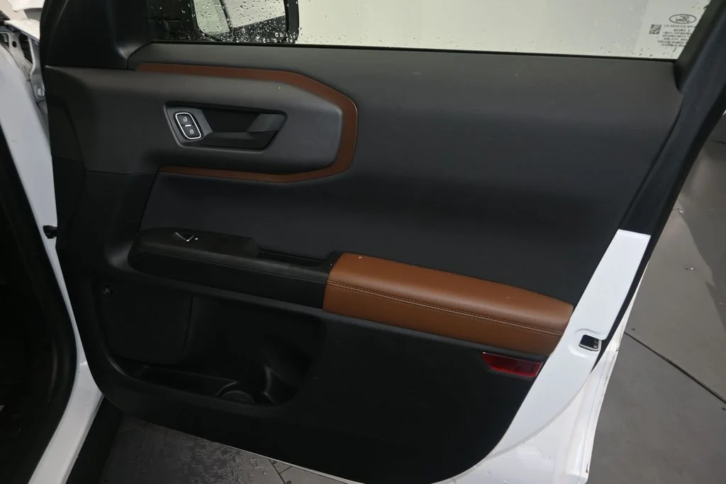 Certified Used 2021 Oxford White Ford Badlands image 17