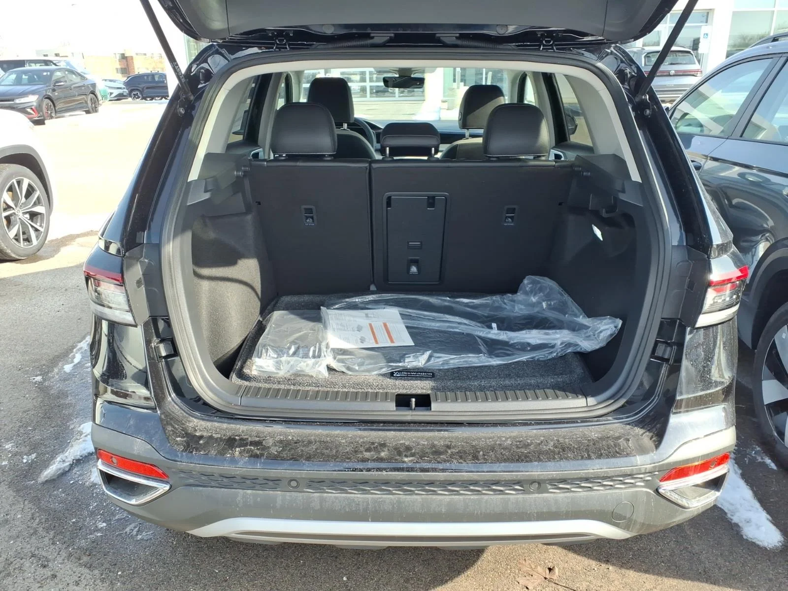 New 2026 Deep Black Pearl Volkswagen SE 4MOTION image 22