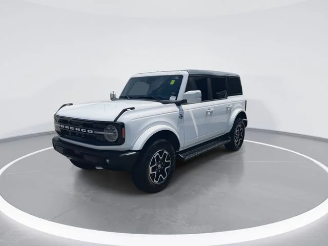 Used 2025 White Ford Outer Banks image 4