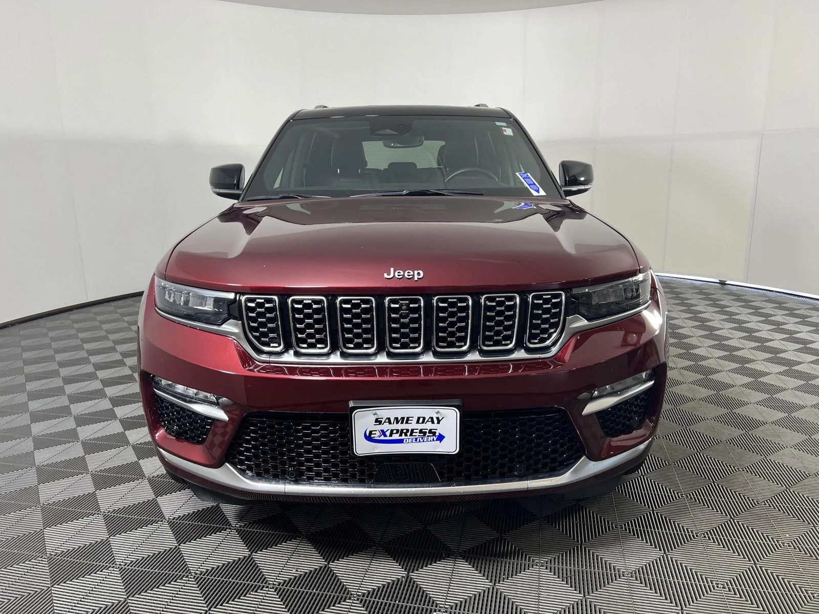 Used 2023 Rd Jeep Summit image 33