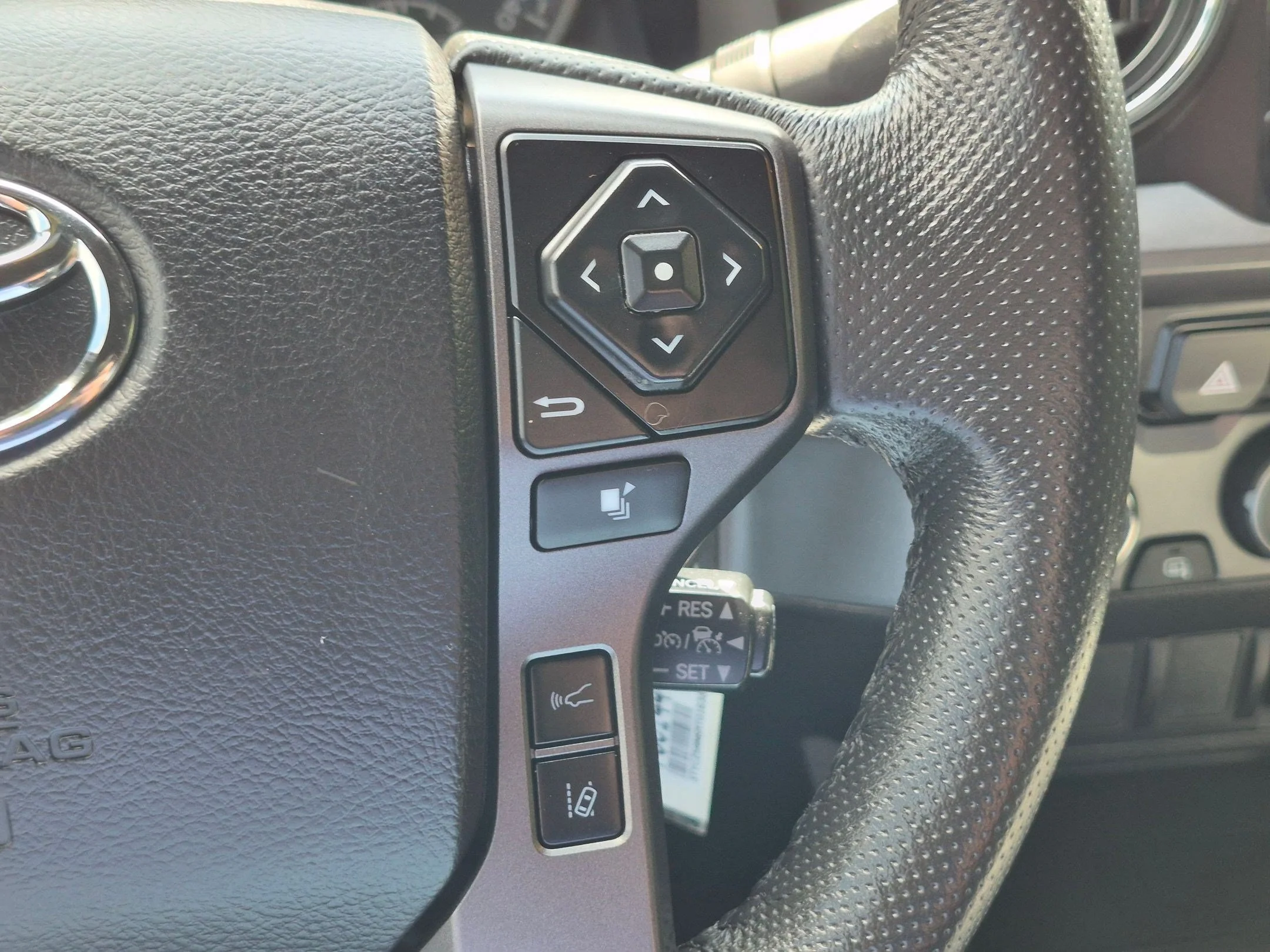 2021 Toyota Tacoma TRD Off Road - Photo 17