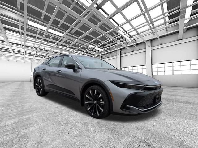 2026 Toyota Crown Platinum AWD's photo