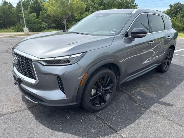Used 2023 Gray INFINITI LUXE image 1