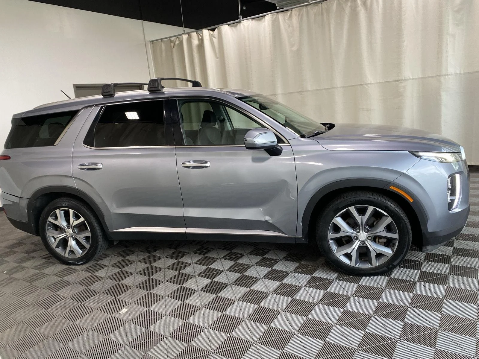 Used 2020 Lagoon Silver Hyundai SEL image 8