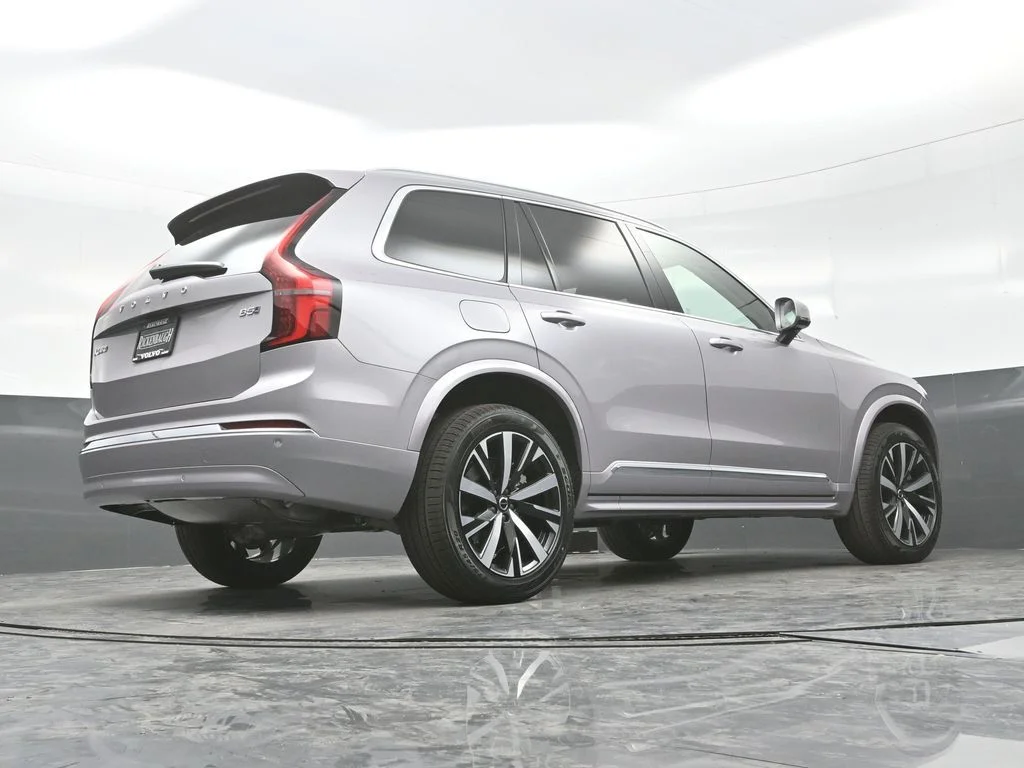 Used 2026 Aurora Silver Volvo Core image 27