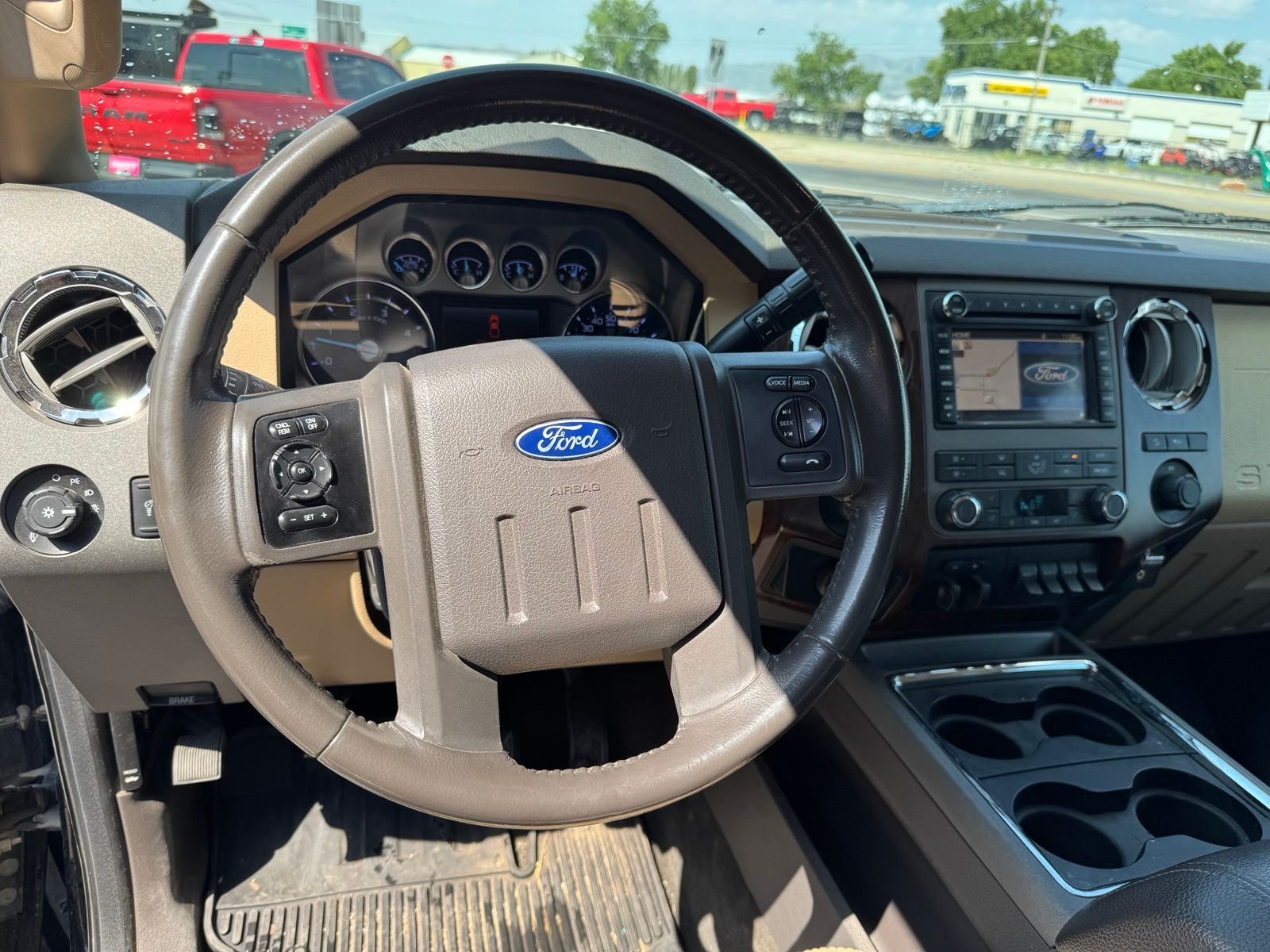 Used 2011  Ford Lariat image 9