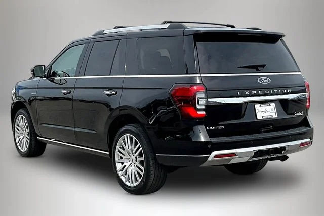 Used 2024 Black Ford Limited image 4