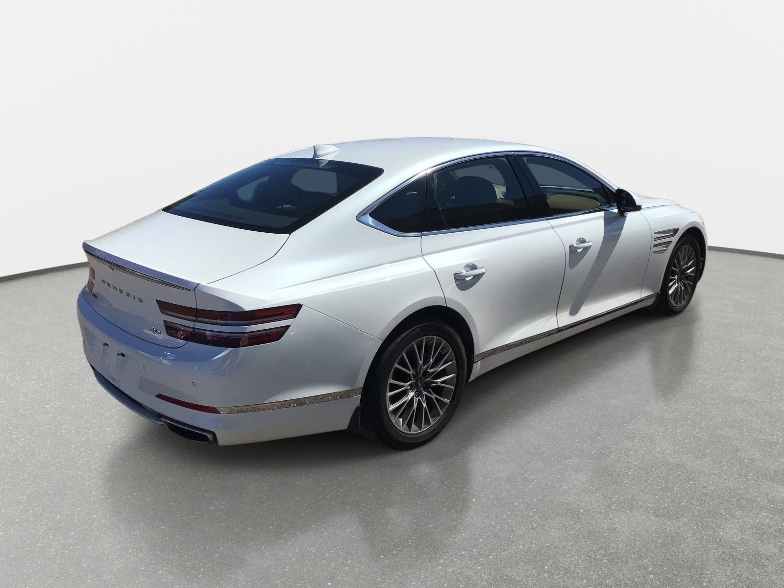 Used 2024 Uyuni White Genesis 2.5T image 4