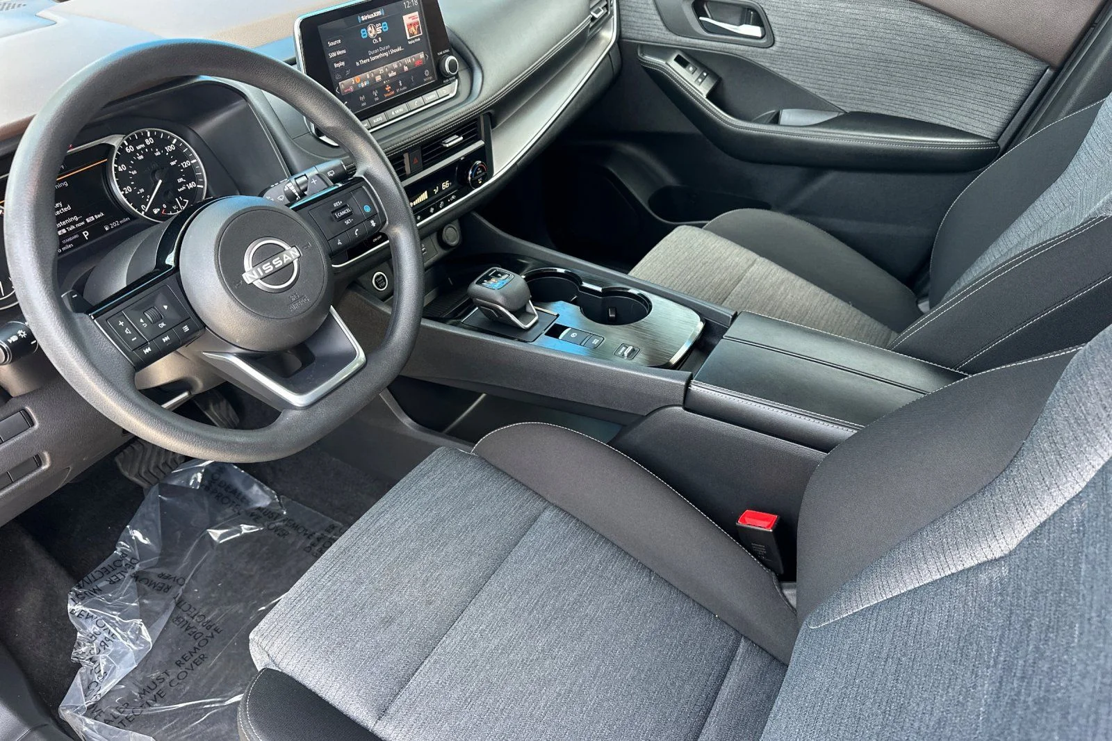 2023 Nissan Rogue SV - Photo 9