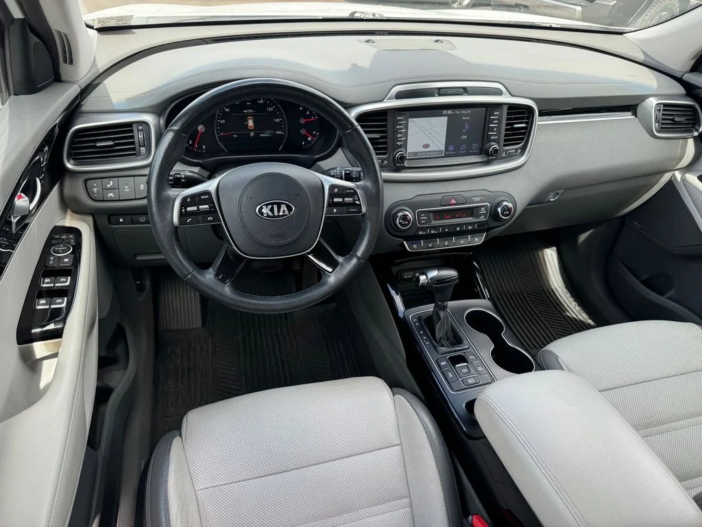 Used 2019 White Kia SX image 11