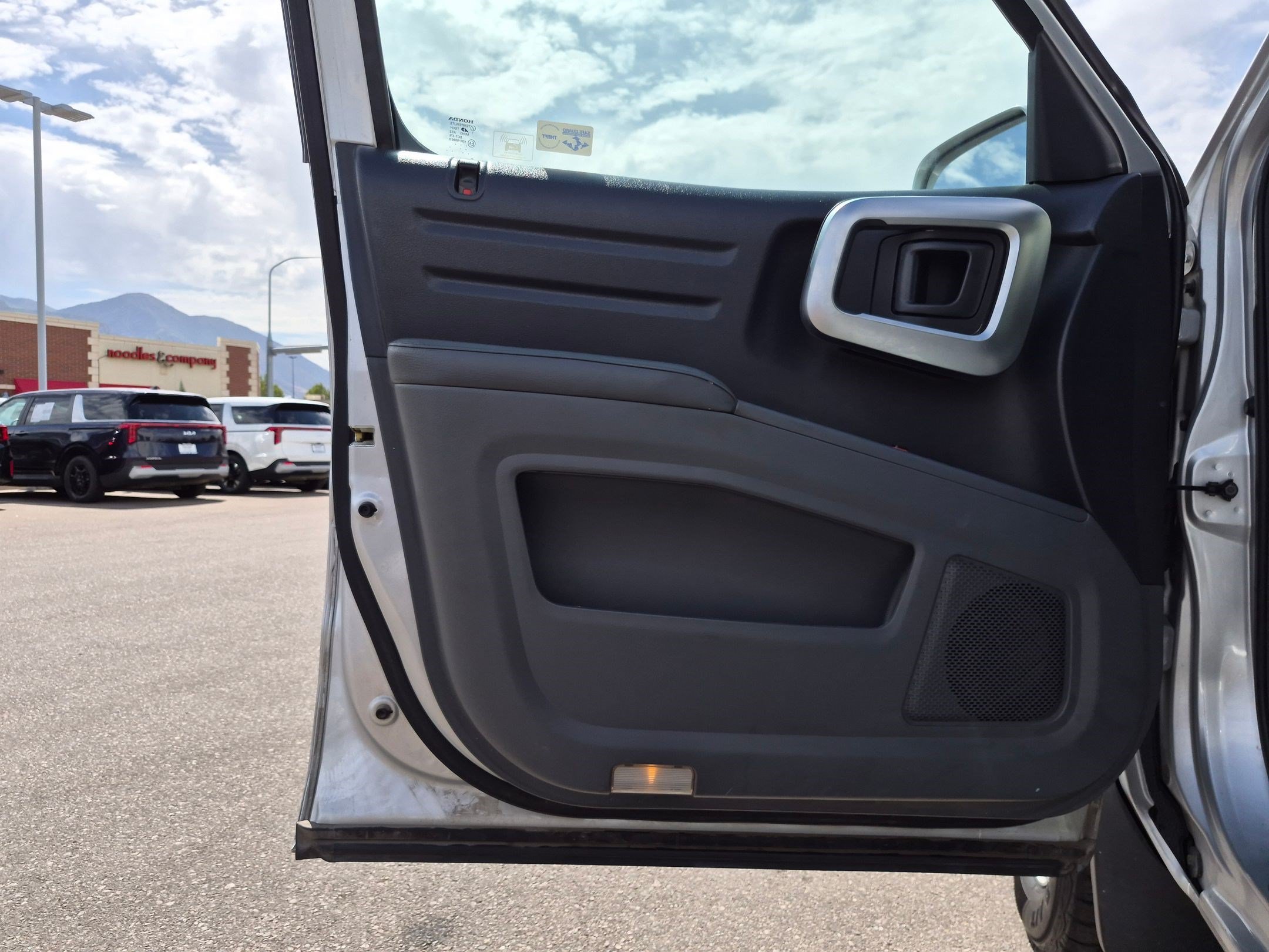 Used 2008 Silver Honda RTL image 12