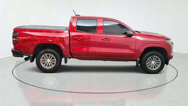 Used 2025 Red Chevrolet LT image 13