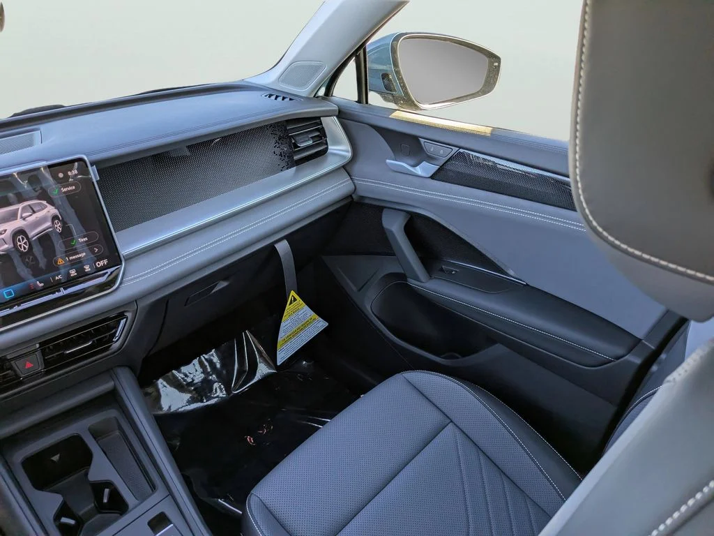 New 2026 Blue Volkswagen 2.0T SE image 12