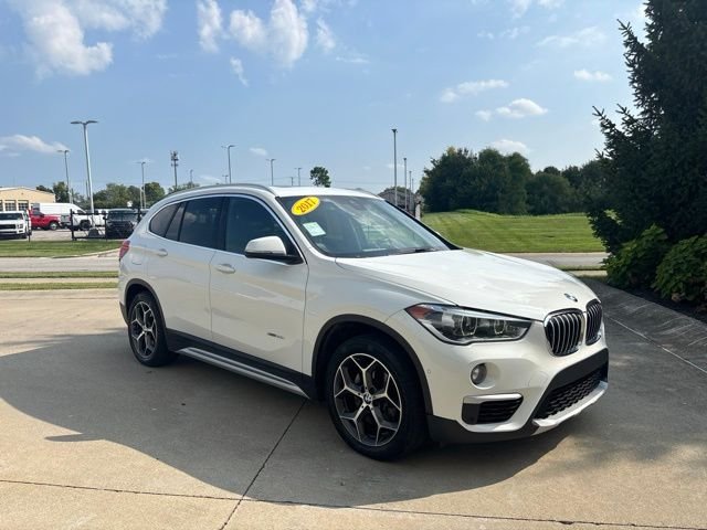 Used 2017 White BMW xDrive28i image 33