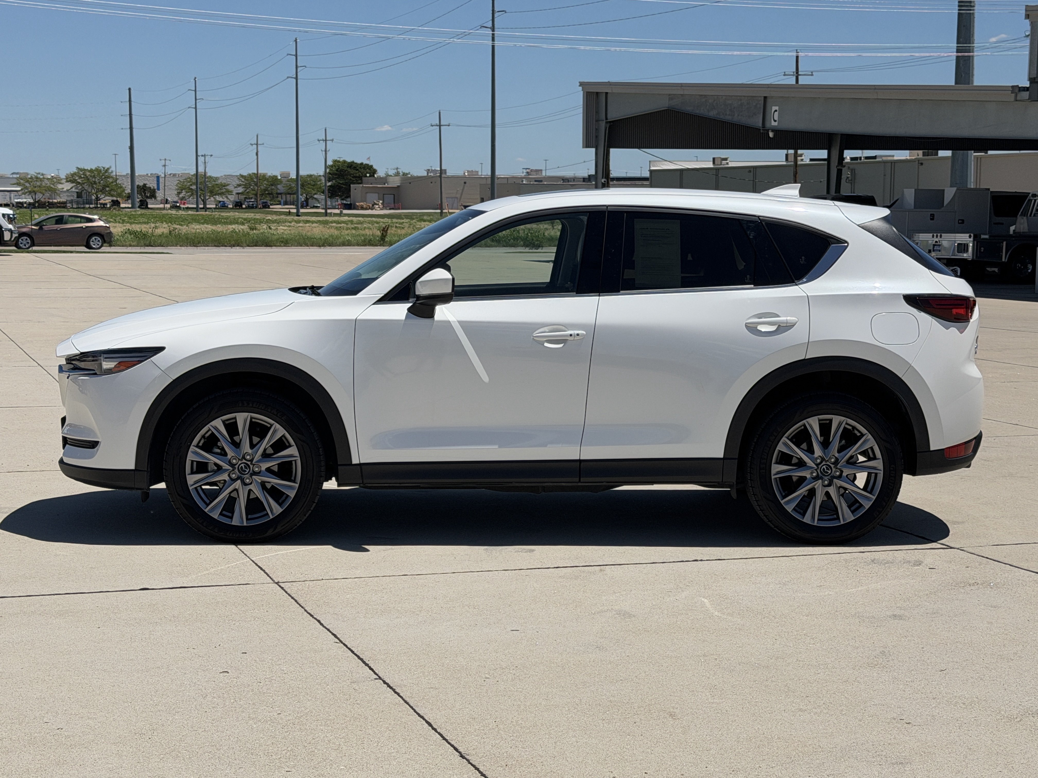 Used 2021 Snowflake White Pearl Mica Mazda Grand Touring image 8