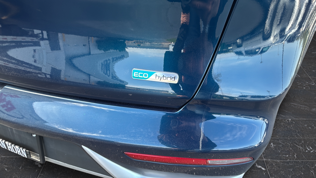 Used 2019 Deep Cerulean Kia LX image 27