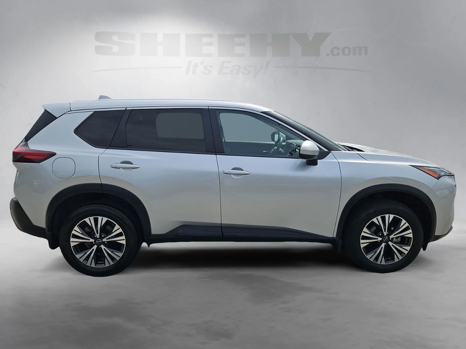 Used 2023 Silver Nissan SV image 10