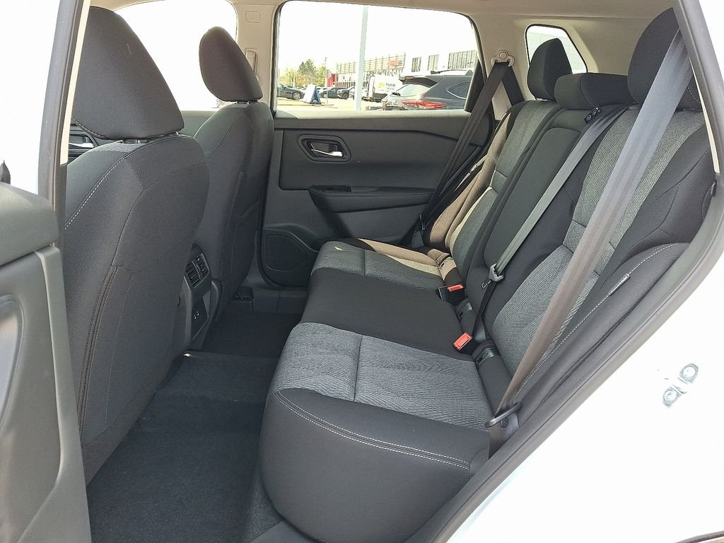 2026 Nissan Rogue — photo 6