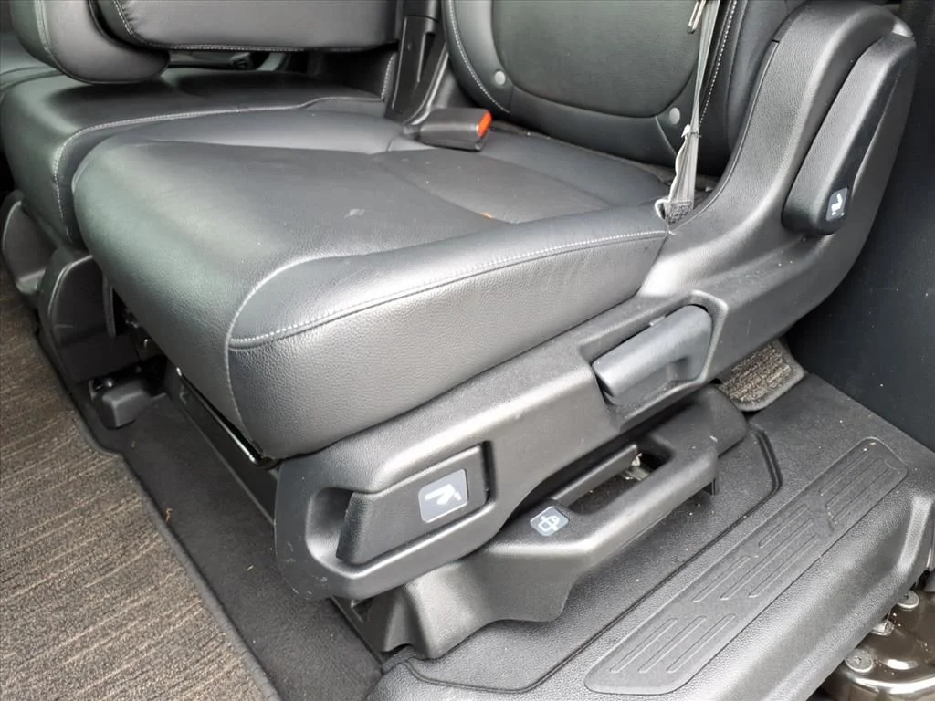 Used 2023 Gray Honda EX-L image 18