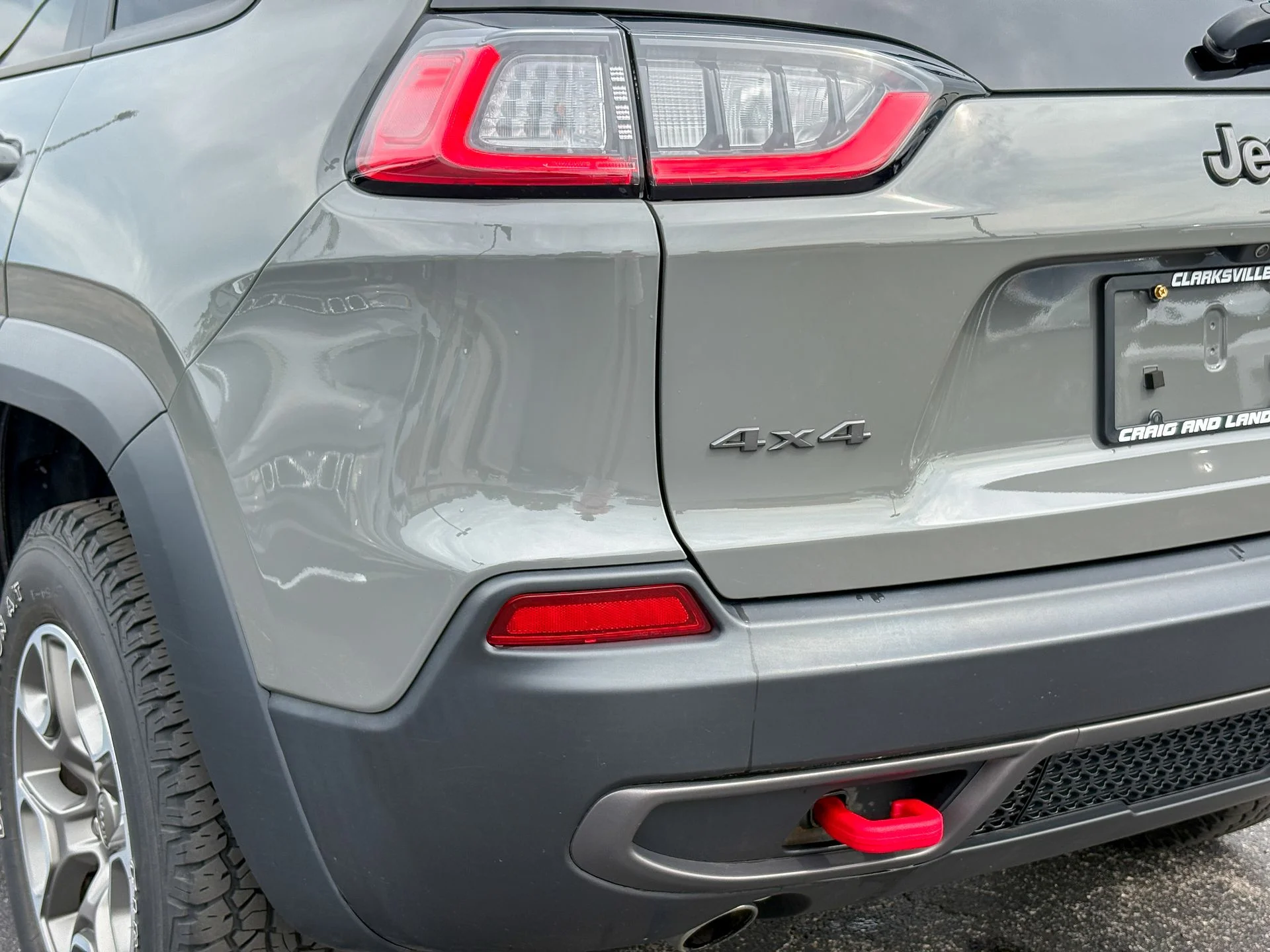 Used 2022 Gray Jeep Trailhawk image 9