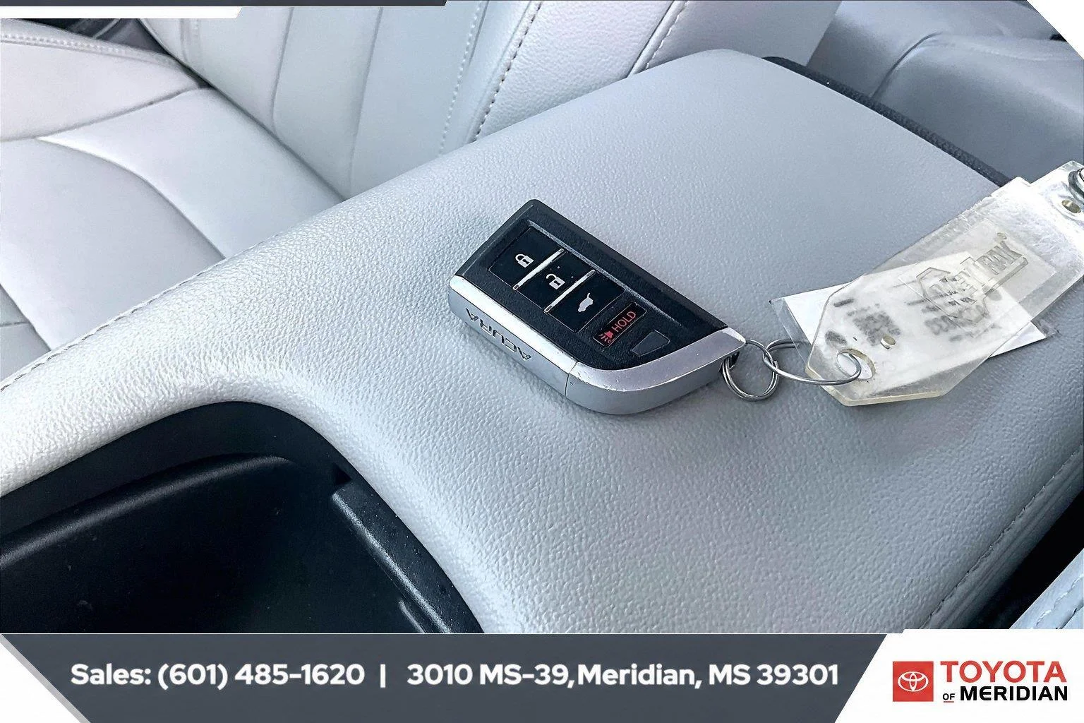 Used 2024 Majestic Black Pearl Acura Base image 9