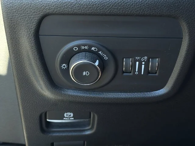 Used 2023 Brown Jeep Limited image 31