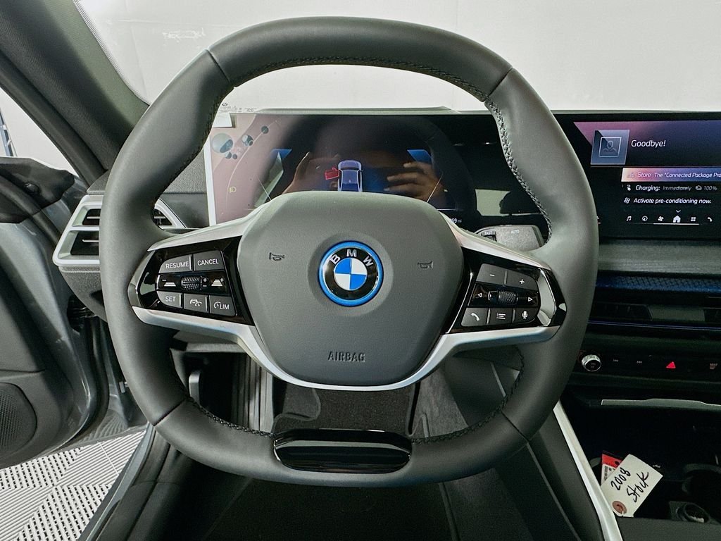 New 2026 Skyscraper Grey Metallic BMW xDrive40 image 10