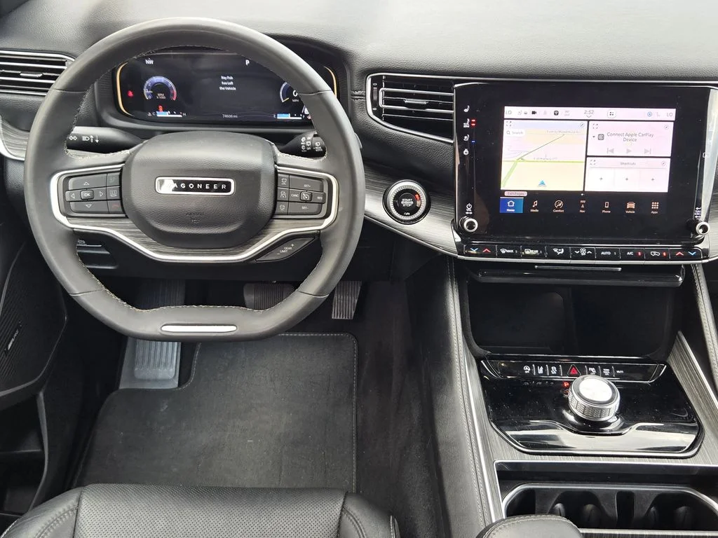 2023 Jeep Wagoneer L Series II - Photo 28