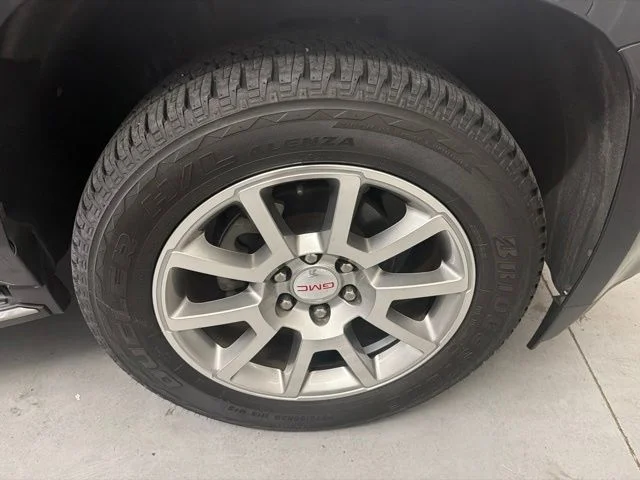 Used 2018 Onyx Black GMC Denali image 27