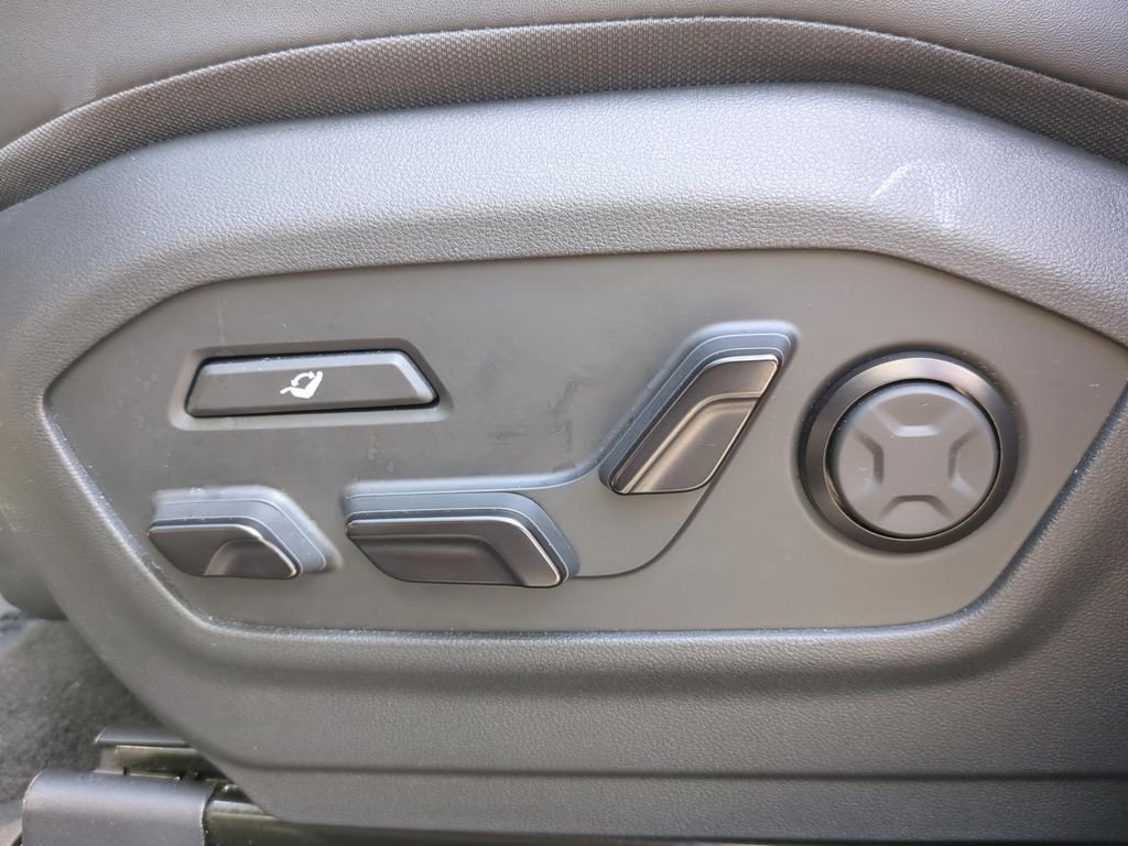 Used 2026  Hyundai Calligraphy image 16